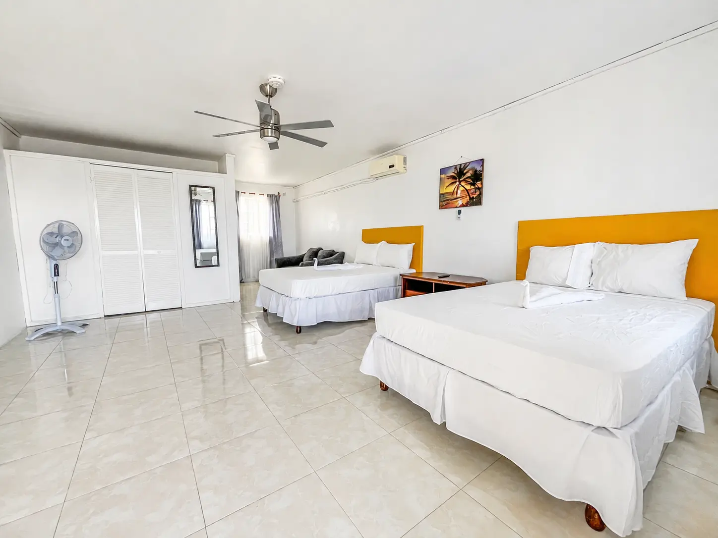 Bright two-bed wide view in Coastal Vista Room 2 at Da Villa Juanita